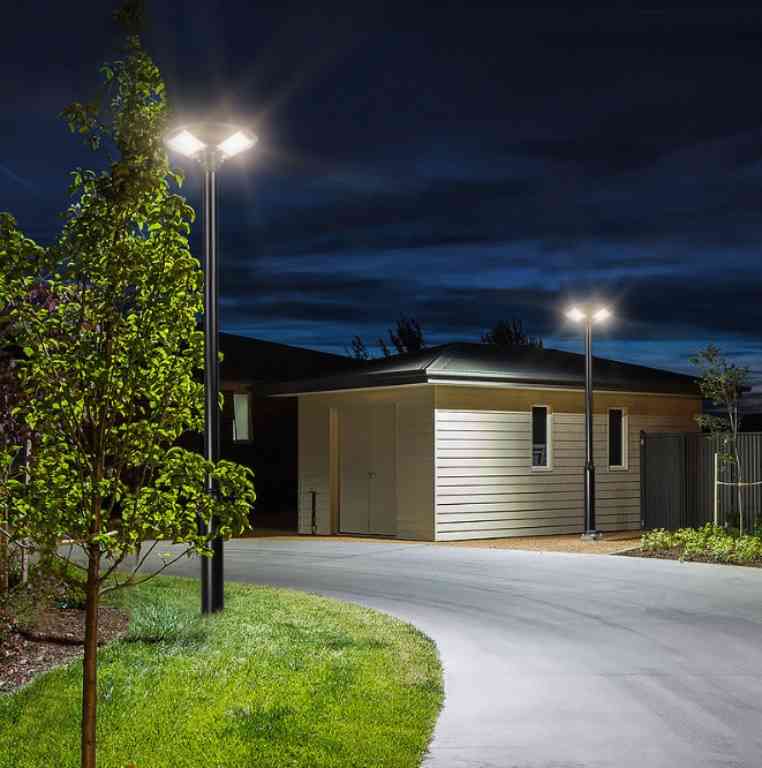  All in one Solar Garden Street Light With Remote Control